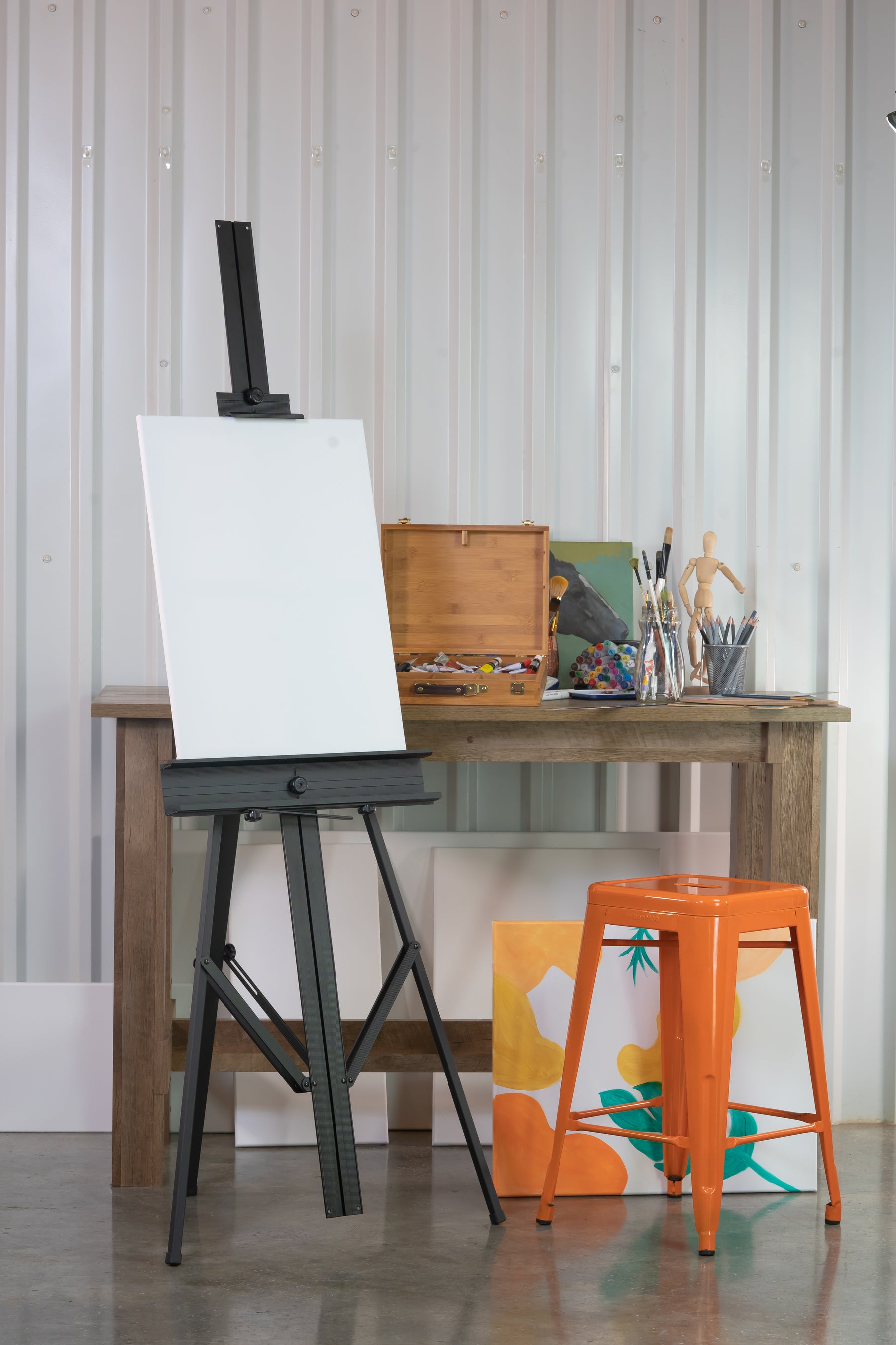Pacific Arc - Bivouac Aluminum 67 Inch Adjustable Art Easel with Center Mast for Artists, Hobbyists, Students, and Professionals