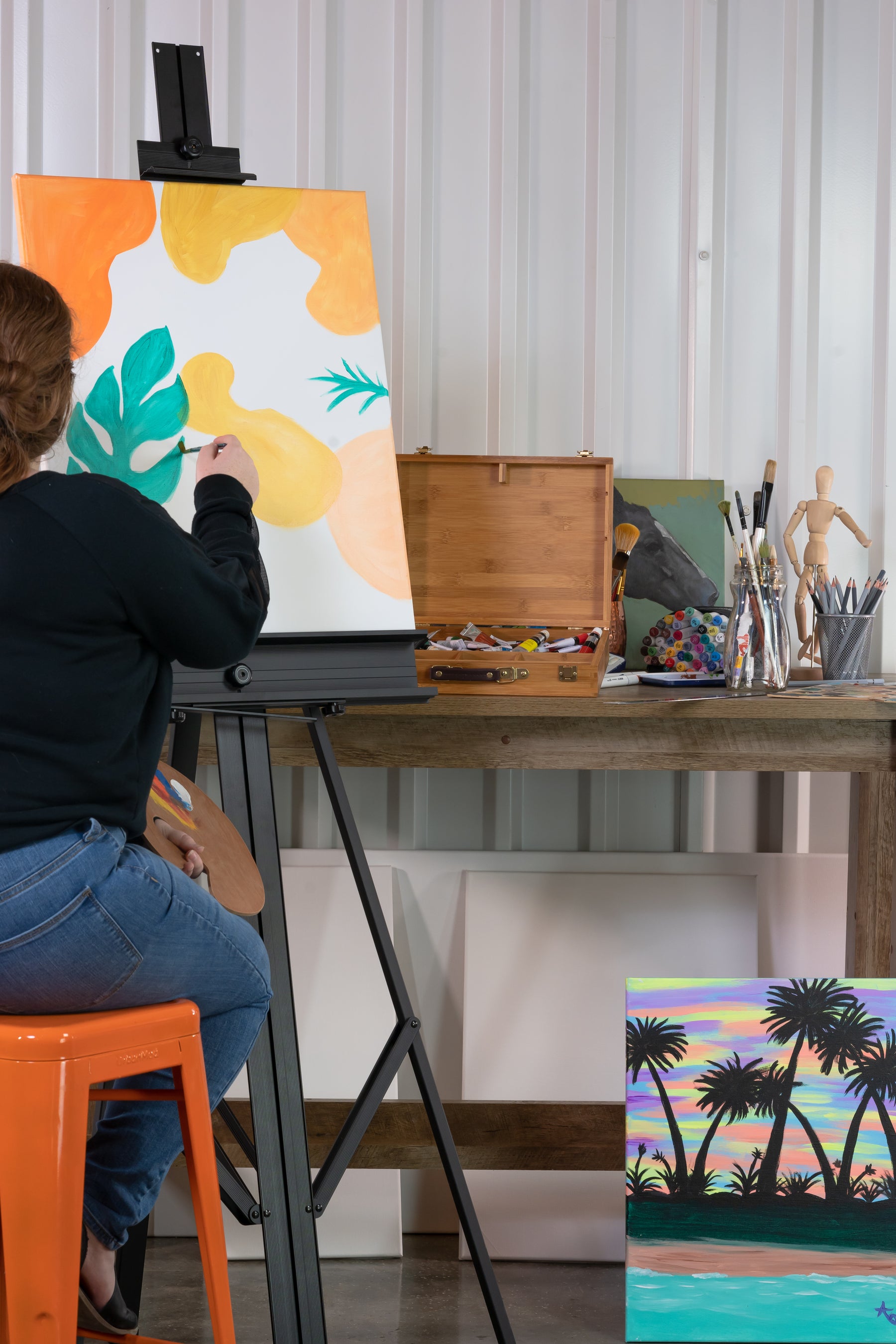 Pacific Arc - Bivouac Aluminum 67 Inch Adjustable Art Easel with Center Mast for Artists, Hobbyists, Students, and Professionals