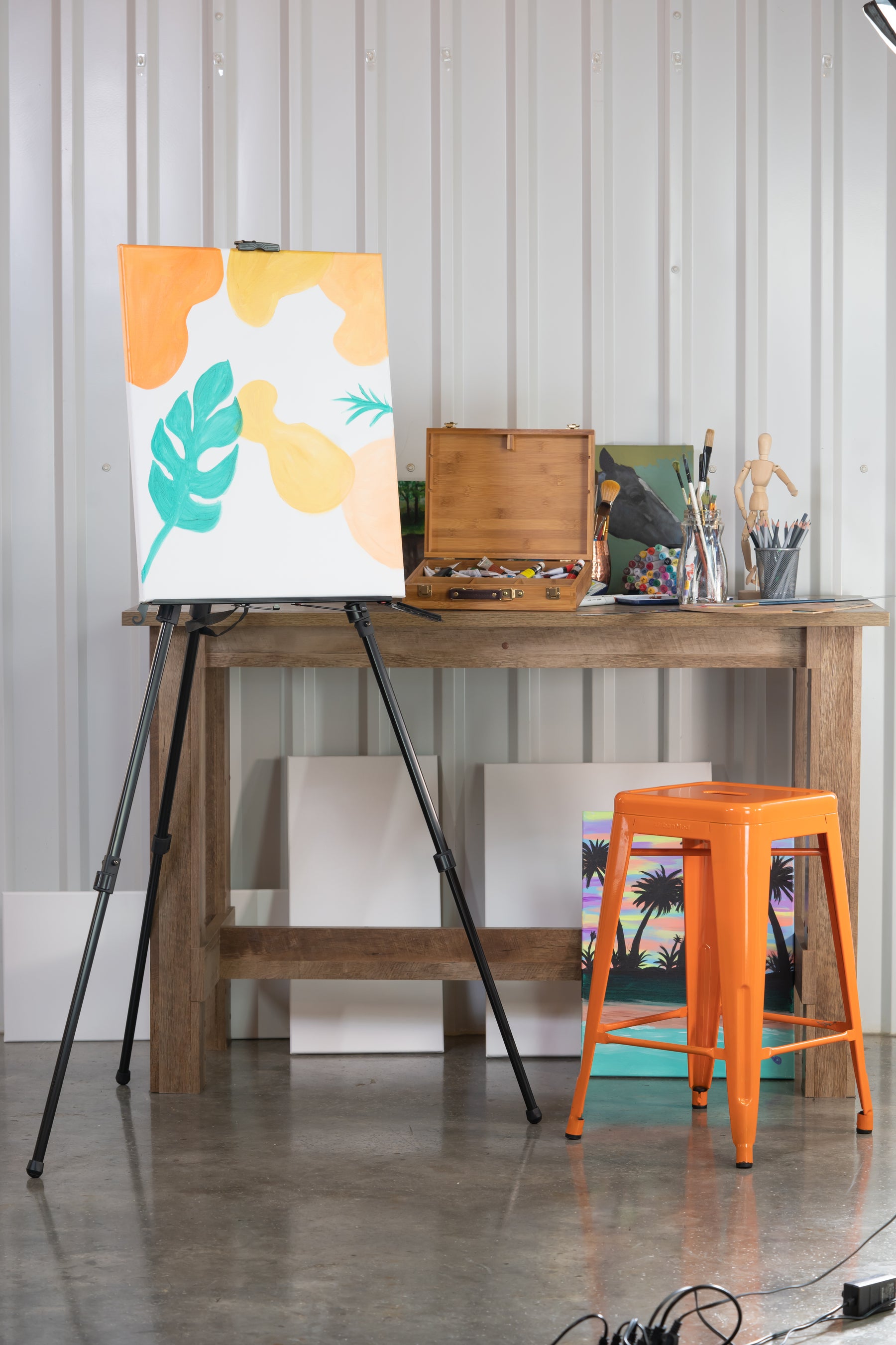 Pacific Arc - Trekker Aluminum 70 Inch Adjustable Art Easel with Carry Bag for Artists, Hobbyists, Students, and Professionals