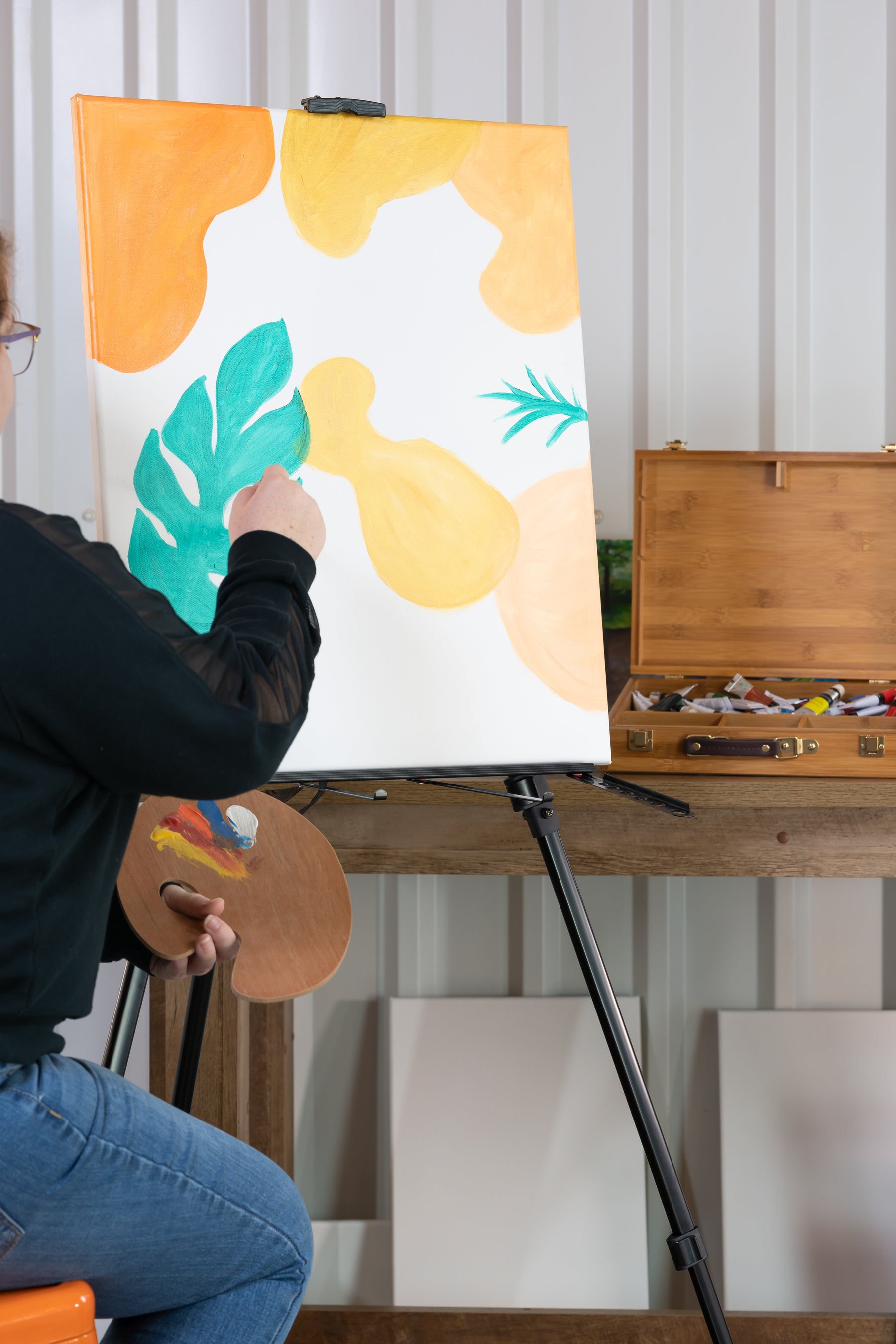 Pacific Arc - Trekker Aluminum 70 Inch Adjustable Art Easel with Carry Bag for Artists, Hobbyists, Students, and Professionals