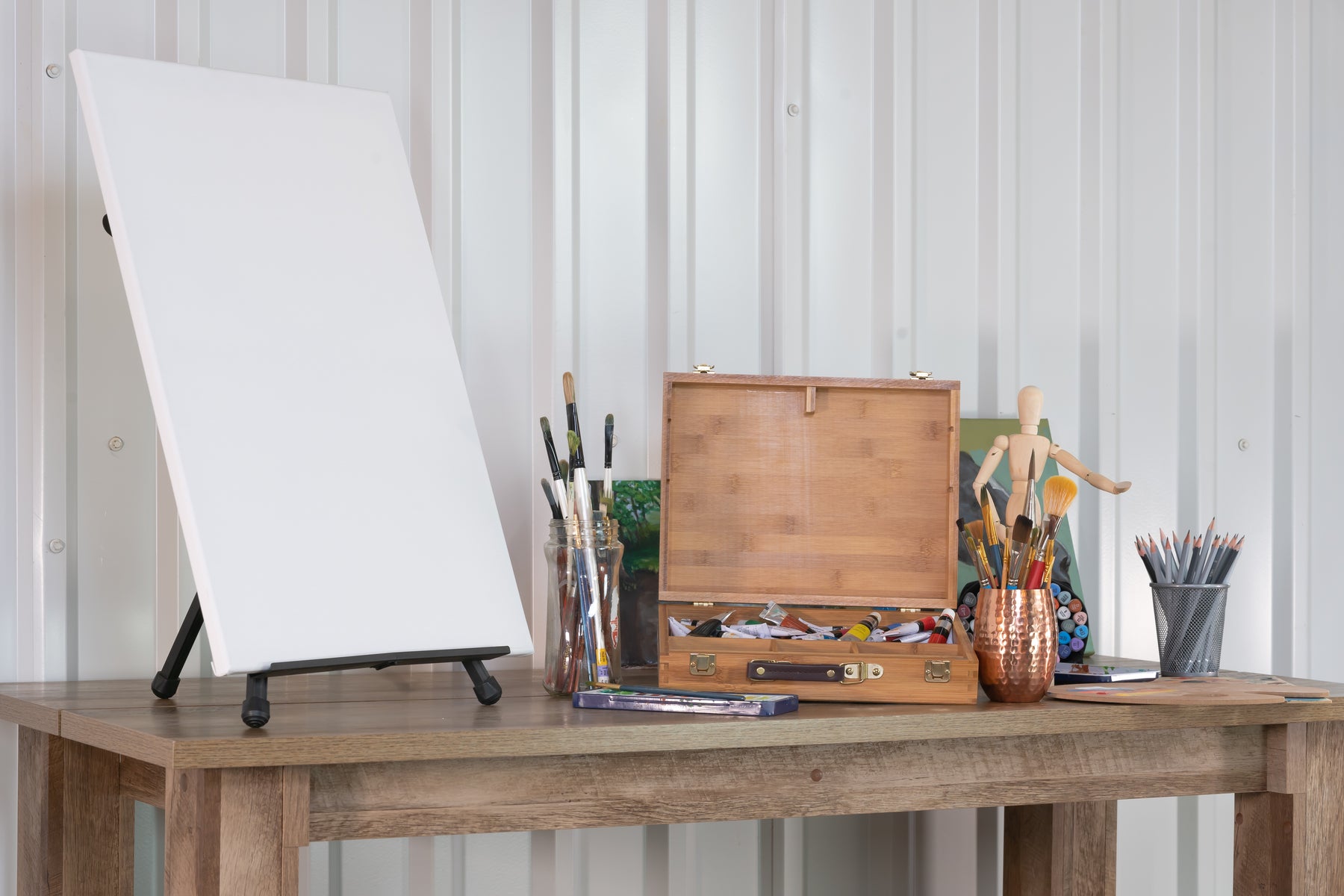 Pacific Arc, Rover Aluminum 20 Inch Adjustable Art Easel with Carrying Case for Artists, Hobbyists, Students, and Professionals
