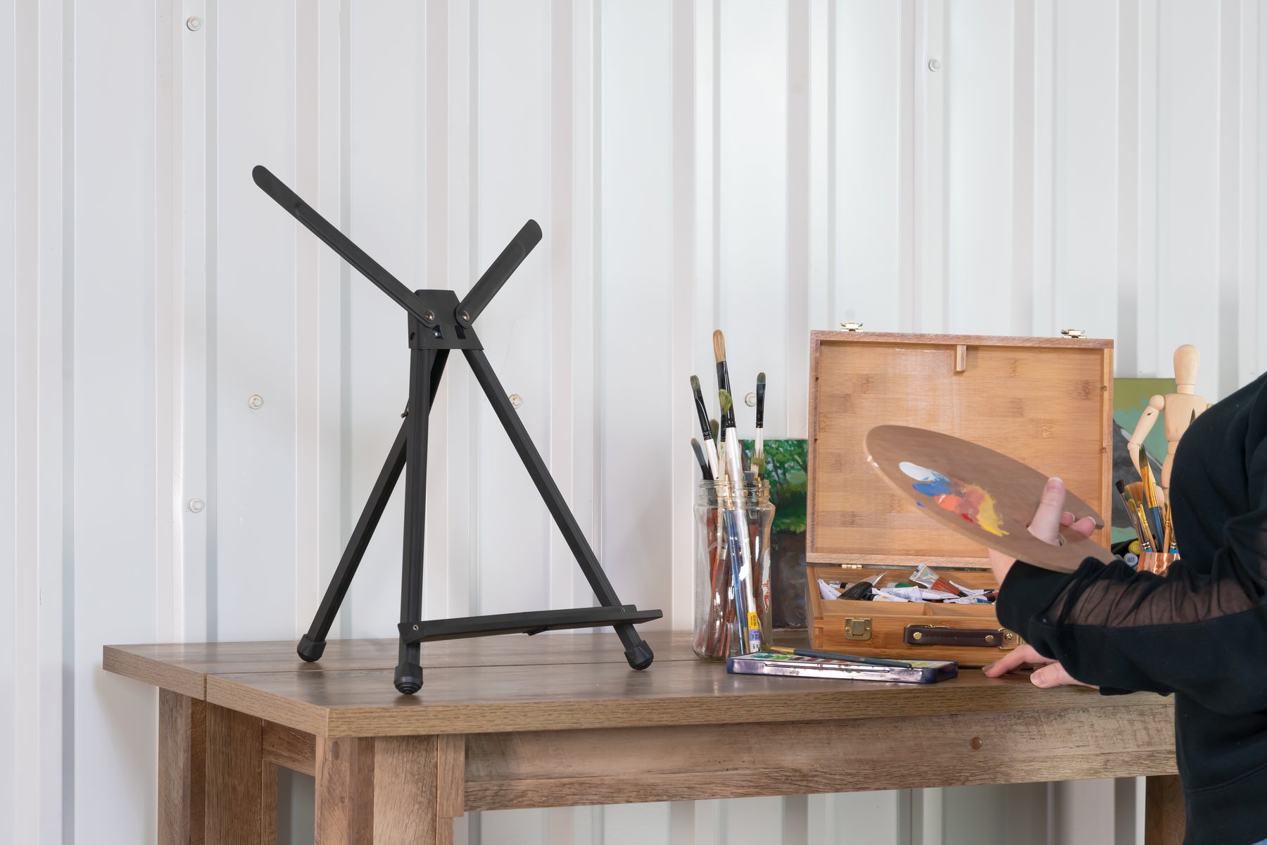 Pacific Arc, Rover Aluminum 20 Inch Adjustable Art Easel with Carrying Case for Artists, Hobbyists, Students, and Professionals