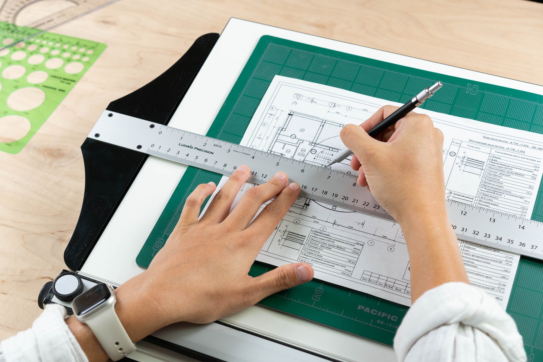 Pacific Arc: T-Square, Aluminum, Scholastic - inch/Metric 12" - 36" Drawing and Design tool for students and professionals, Great for Carpentry, Drafting Architecture, Engineering, and Art